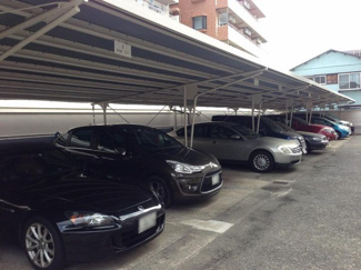【駐車場】
