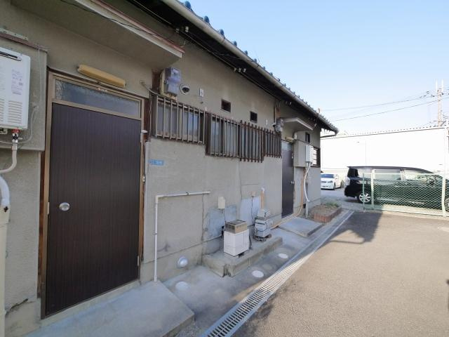 北町貸家のエントランス