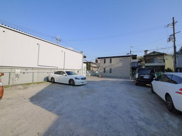 北町貸家の駐車場
