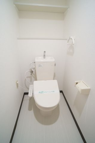 グランシャリオのトイレ|ウォシュレット機能付きのトイレです