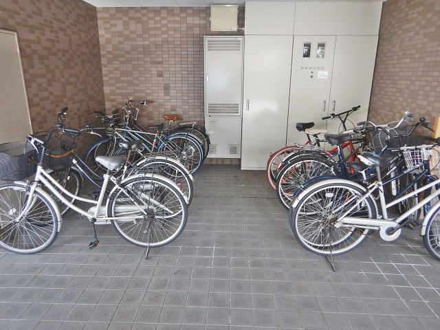 セラヴィ千種の駐車場|セラヴィ千種