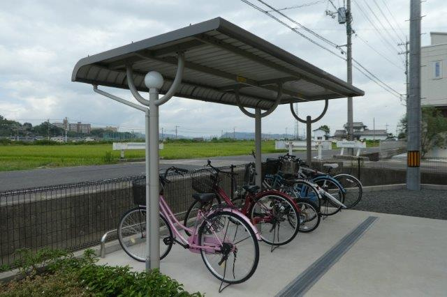 倉敷市徳芳のアパートのその他共用部分|自転車置き場