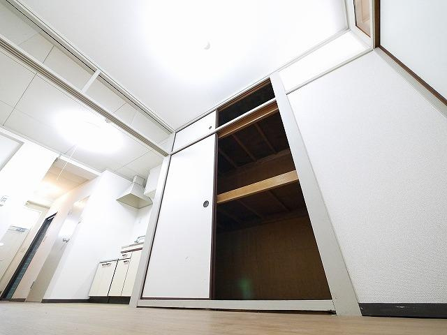 ガーデンハイツ高川の収納
