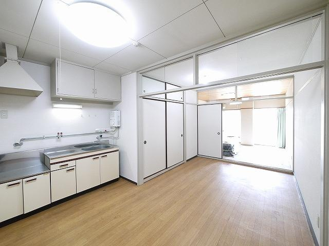 ガーデンハイツ高川の居間・リビング