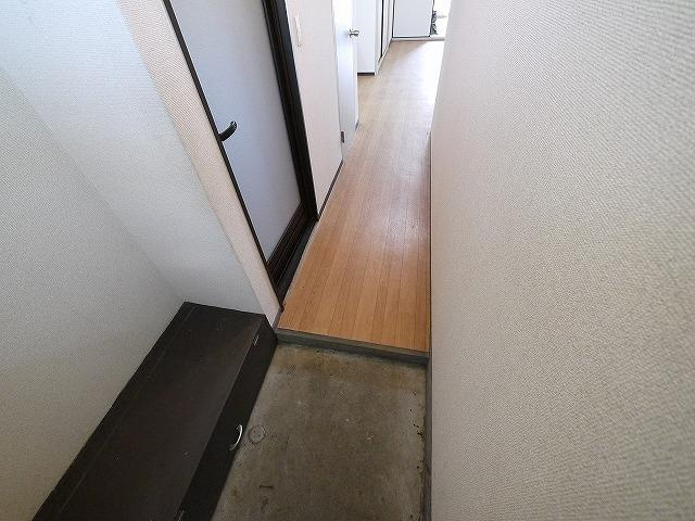 ガーデンハイツ高川の玄関