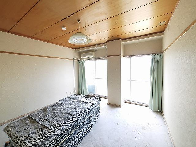 ガーデンハイツ高川の寝室