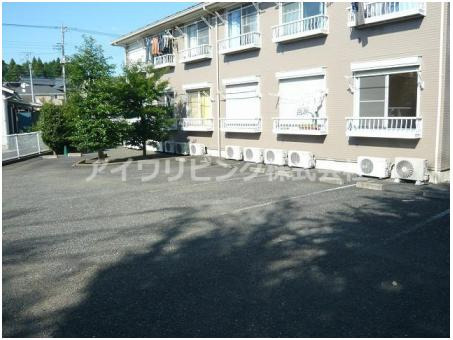 グリーンヒルズＫ駐車場