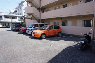 【駐車場】