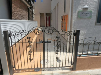 【エントランス】 | コンフォール滝野川