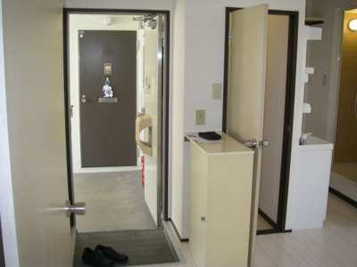 【玄関】 | パナハイツアーバン石田 | シンプルで使いやすい玄関です