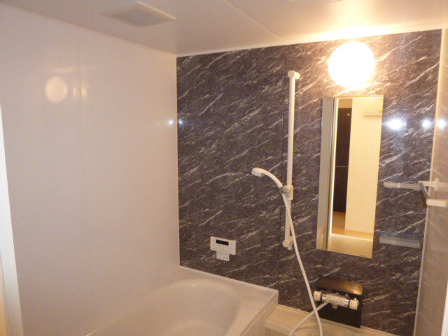 ディライトステージＡの浴室