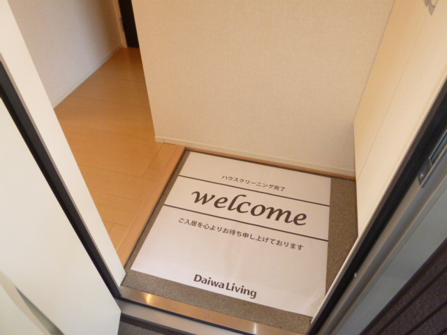 ディライトステージＡの玄関