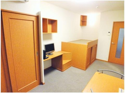 【内装】 | レリア | 1Fフローリング
2Fカーペット