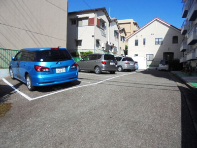 【駐車場】 | マンションサン | 敷地内駐車場★