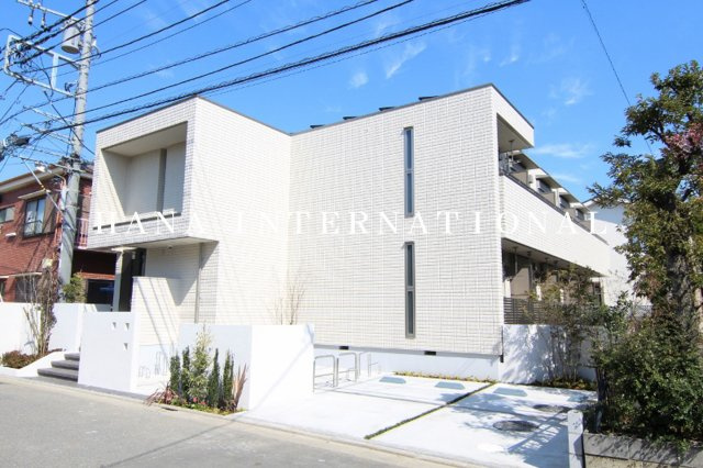 シンウラヤス　アドレスの外観|オシャレ外観です(^^)/