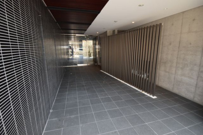 【エントランス】 | ラ・フェスタ真田山