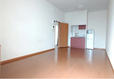 【内装】 | 多摩川 | 1階はフローリング、2階以上はカーペットタイプとなります。