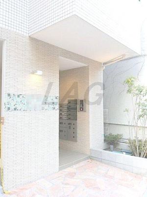 【エントランス】 | ビーカーサ寿 | エントランスになります。