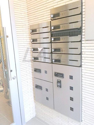 【その他共用部分】 | ビーカーサ寿 | 集合ポストになります。