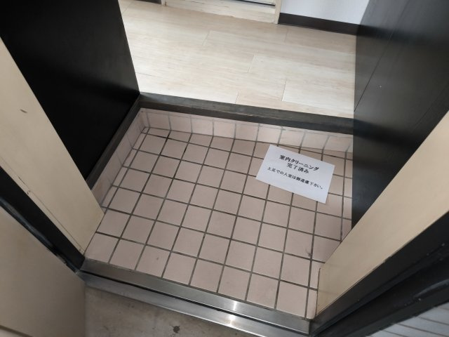 ベルトピア日吉Ⅱの玄関