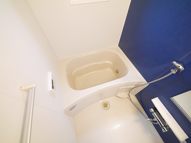 フォンテーヌ　Ｎ－Ⅵの浴室|お風呂で日々の疲れを落としましょう