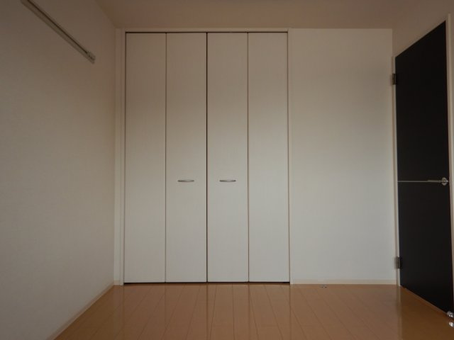 カリスの洋室