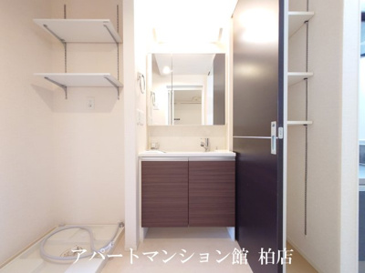 【寝室】 | クレセントＤ