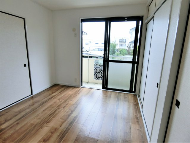 ファーストコーポ八千代の居間・リビング