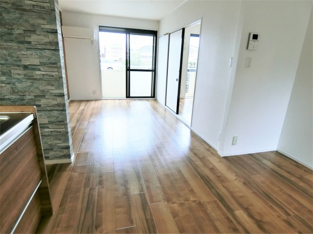 ファーストコーポ八千代の居間・リビング