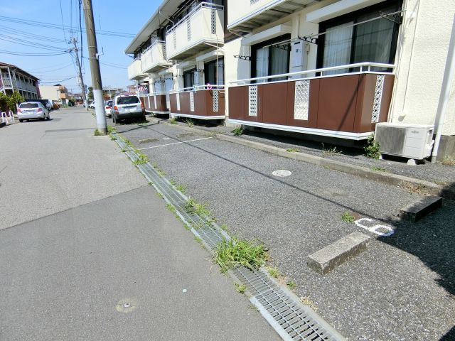 ファーストコーポ八千代の駐車場