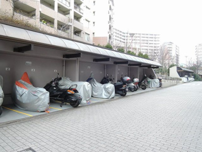 【その他共用部分】 | プロムナード仲町台 | バイク置場