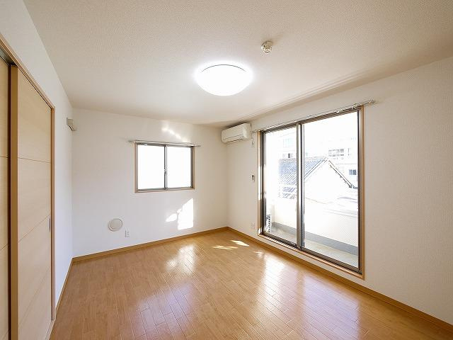 エクセレント天理の居間・リビング|使いやすいリビングです