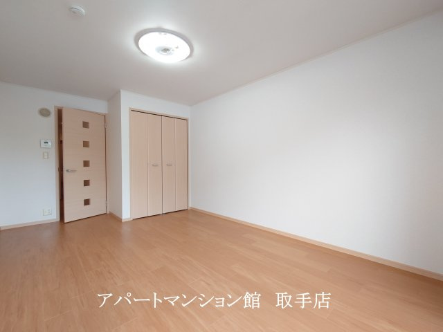 コモドアデッソの居間・リビング