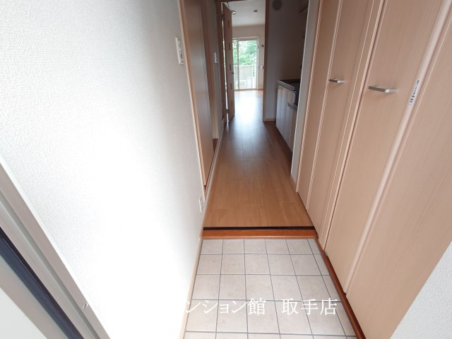 コモドアデッソの玄関