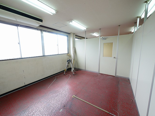 大和第3ビルの内装