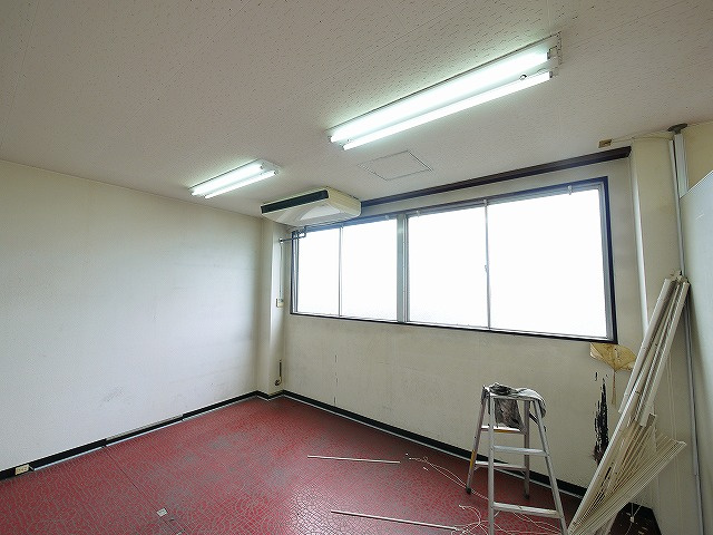 大和第3ビルの内装