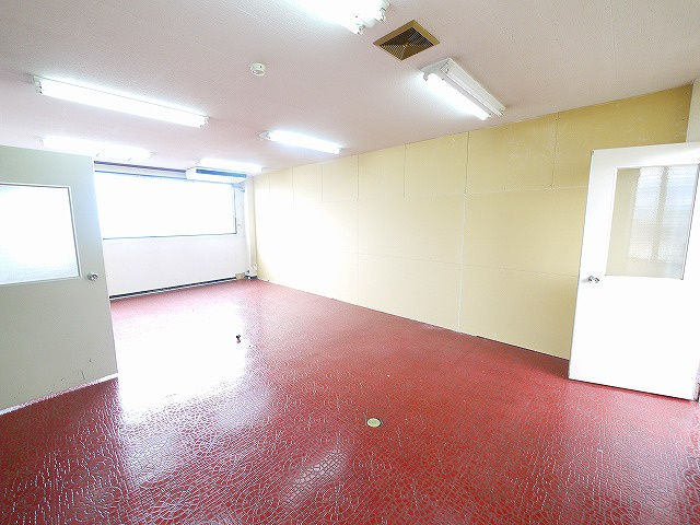 大和第3ビルの内装