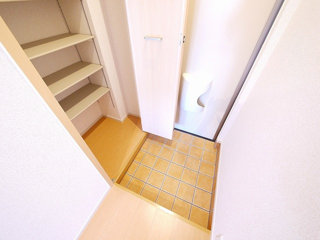 ハーベストⅡの玄関|落ち着いた玄関です