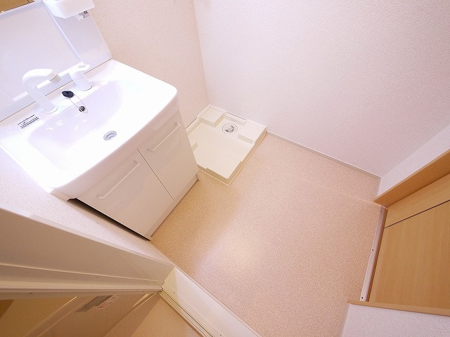 ハーベストⅡの洗面所|脱衣スペースもあります