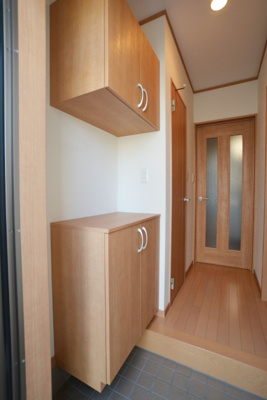 【玄関】 | ビバーチェ吉岡２