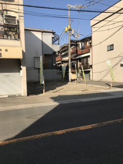 【前面道路含む現地写真】