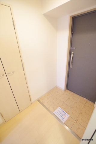 ニューシティアパートメンツ西天満　仲介手数料無料の玄関