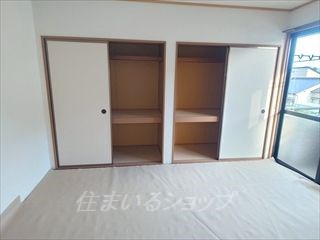 広島市安佐北区亀山１丁目のアパートの寝室