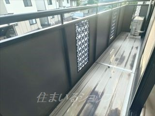 広島市安佐北区亀山１丁目のアパートのバルコニー