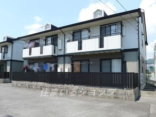 広島市安佐北区亀山１丁目のアパートの外観