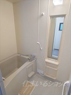 広島市安佐北区亀山１丁目のアパートの浴室