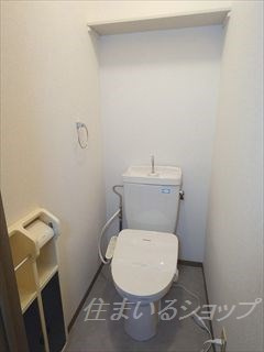 広島市安佐北区亀山１丁目のアパートのトイレ|シャワートイレ