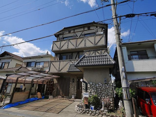 西九条町一戸建の外観|キレイな外観です。