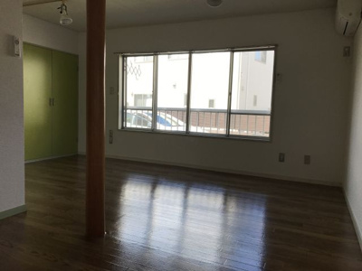 【居間・リビング】 | ハイツ北川 | ＜ハイツ北川＞