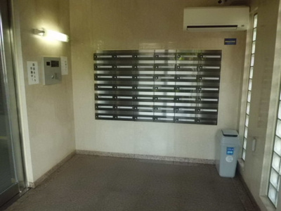 【エントランス】 | メゾンラフィーネ | エントランスのメールボックス